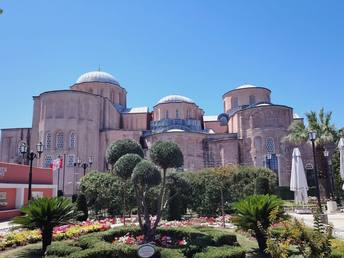 Christ Pantokrator Meets Molla Zeyrek