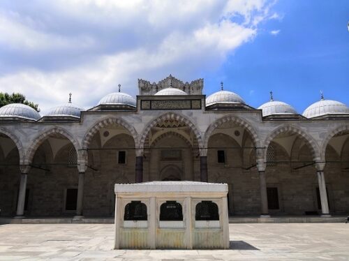 Suleymaniye Mosque fountain