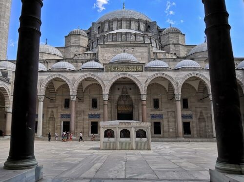 Suleymaniye Mosque courtyard