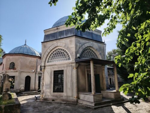 Sehzade Mahmud Tomb