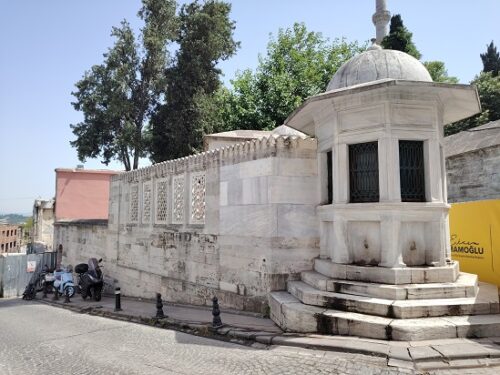 Mimar Sinan Tomb