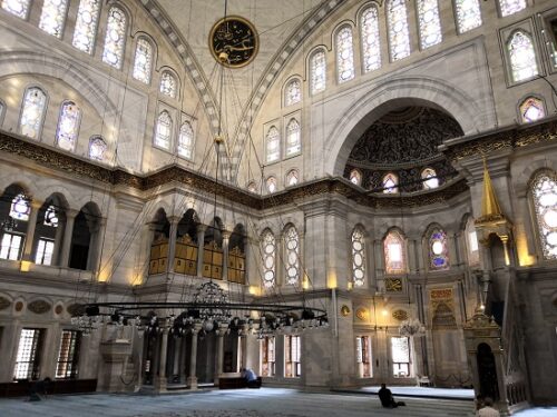 Praying hall 