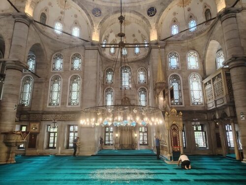 Eyup Sultan Mosque - Istanbul - My Forever Travel Praying hall in the mosque