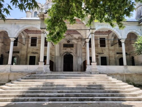 Grand Selimiye Mosque - Istanbul - My Forever Travel Main Entrance
