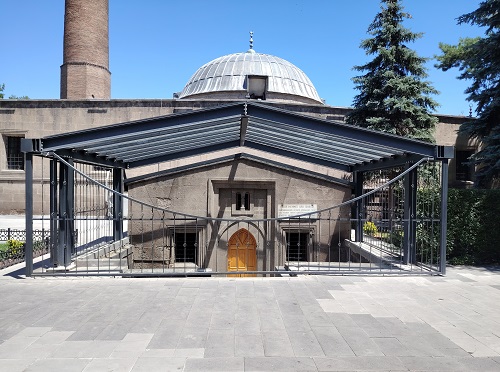 Melik Mehmet Gazi Mosque (Grand Mosque) - Kayseri - My Forever Travel Ulu Camii Kayseri