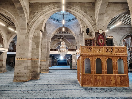 Melik Mehmet Gazi Mosque (Grand Mosque) - Kayseri - My Forever Travel Melik Mehmet Gazi Mosque (Grand Mosque) - Kayseri