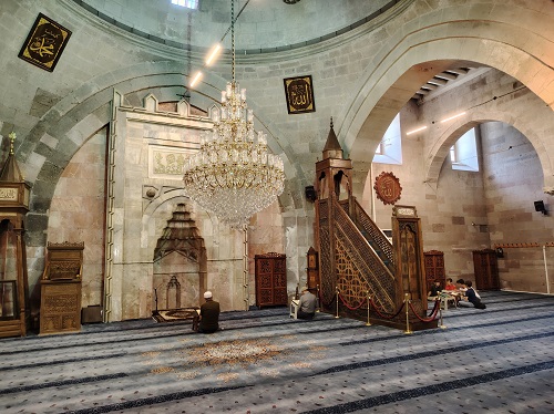 Melik Mehmet Gazi Mosque (Grand Mosque) - Kayseri - My Forever Travel Melik Mehmet Gazi Mosque (Grand Mosque) - Kayseri